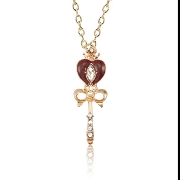 Jewelry - ❤Sailor moon heart wand key necklace